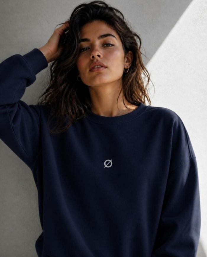 Ø Crewneck · Navy